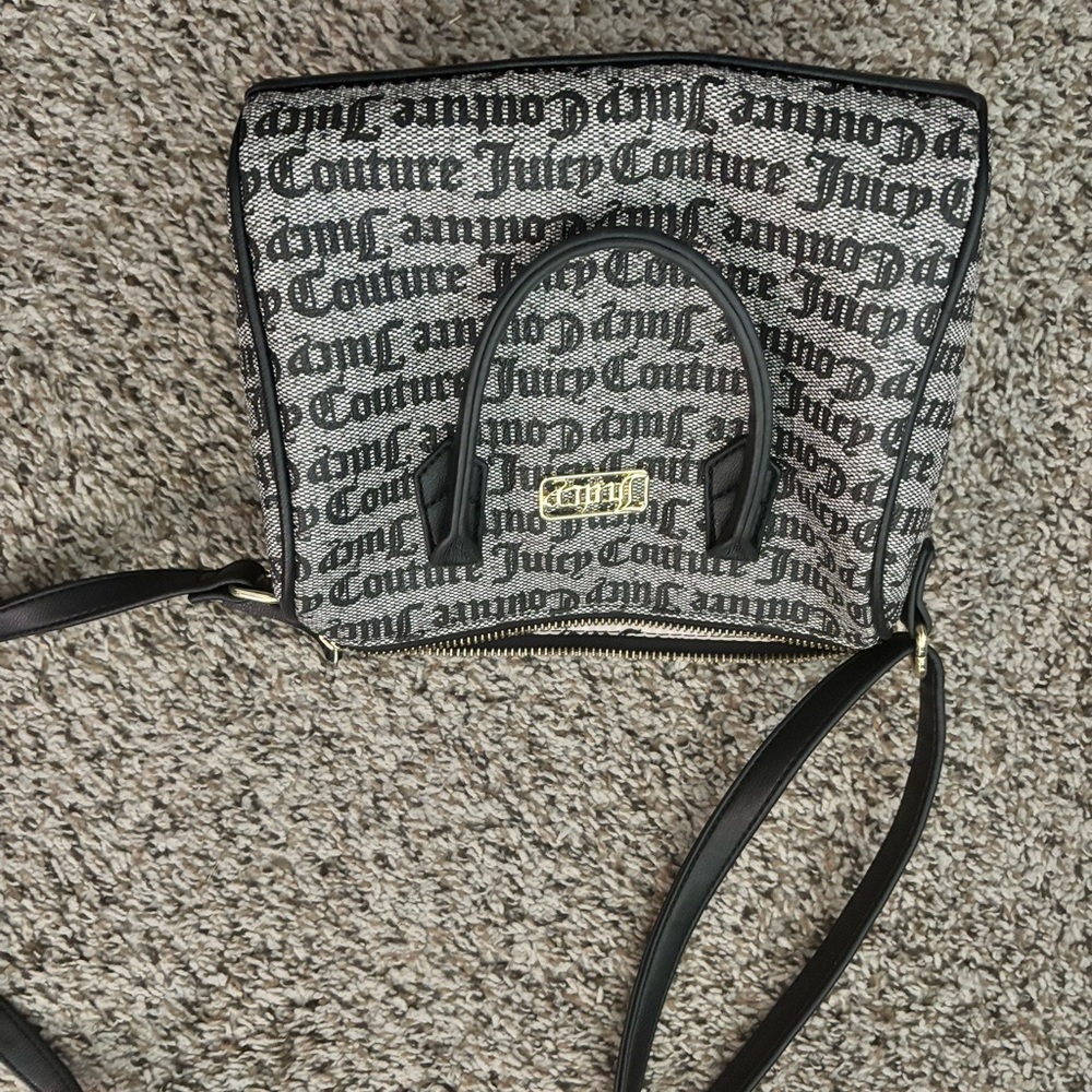 Juicy Couture Black and Gray Women's Bag

Cash app payments only